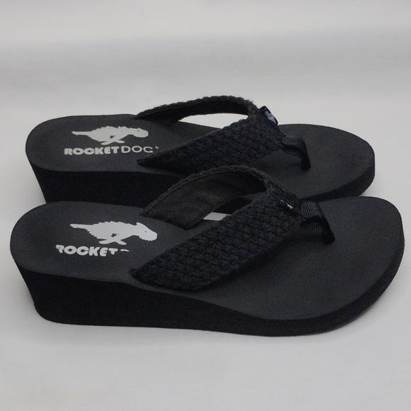 Women's 6.5 Rocket Dog Black Aviara Wedge Thong Style Sandals Flip Flops Slides - Picture 1 of 13